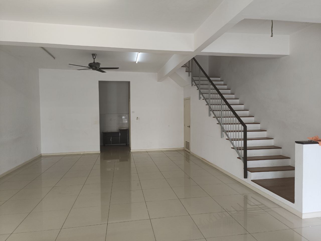 2 Storey Terrace CloverDahlia Seksyen U12 ShahAlam - photo 3