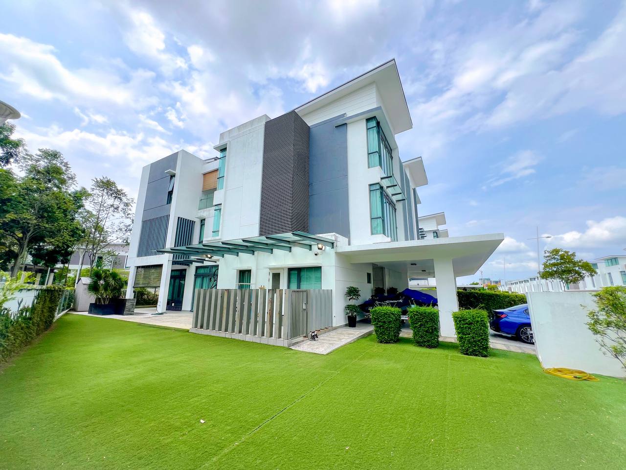 3 Storey Semi D Sejati Residence Cyberjaya - photo 2