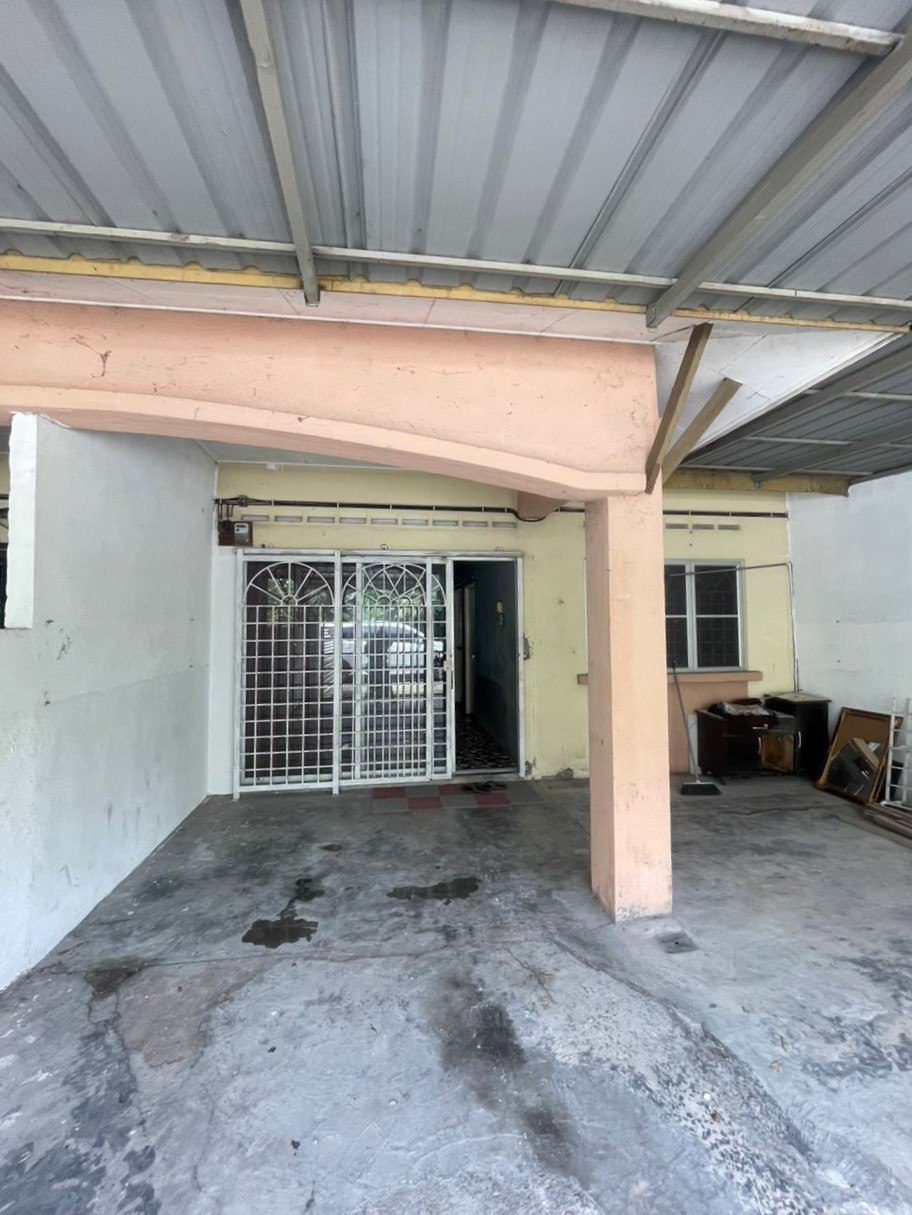1 Storey Terrace House Bandar Mahkota Banting - photo 2