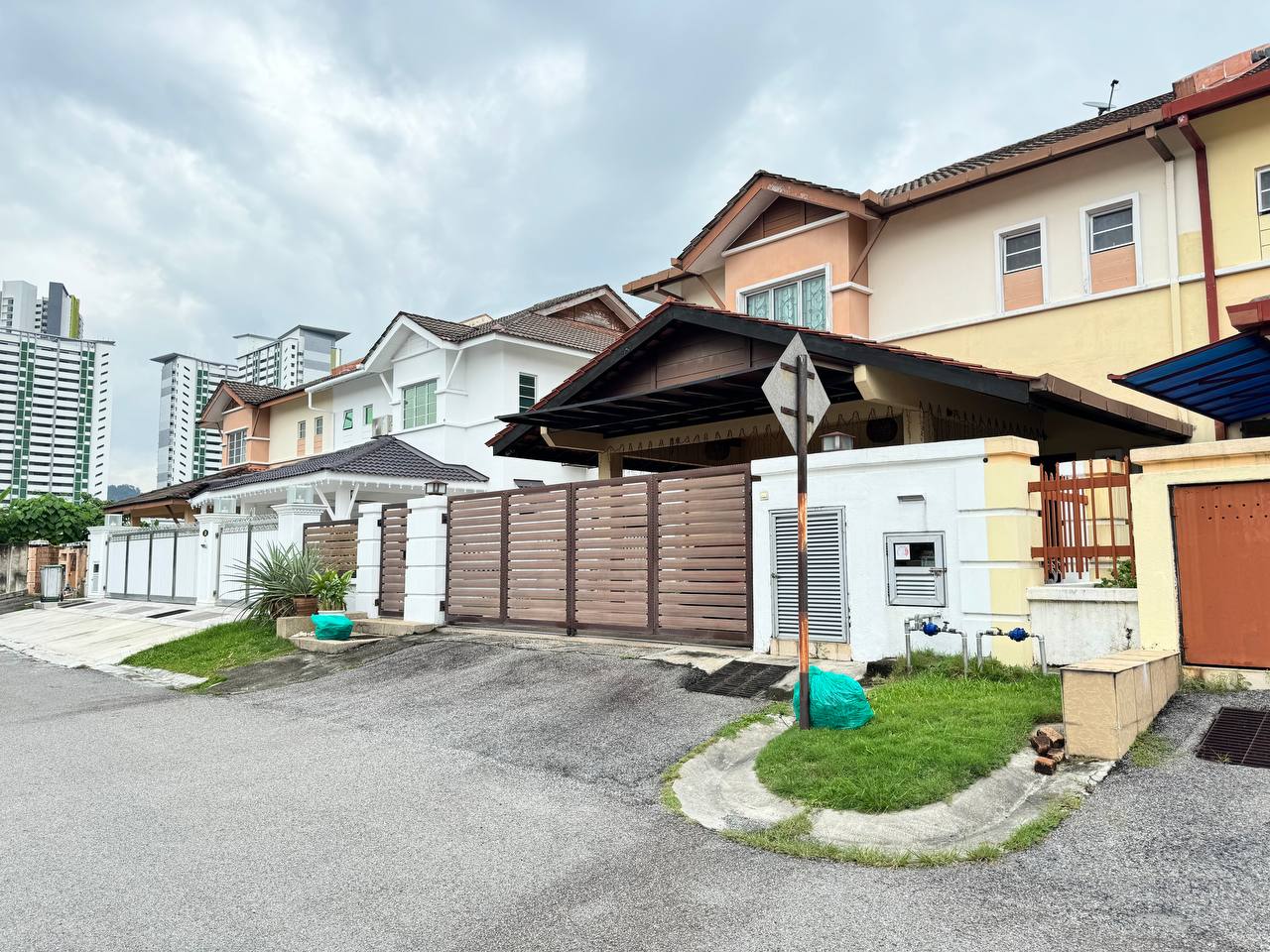 2 Storey Semi D Taman Prima Saujana Kajang - photo 2