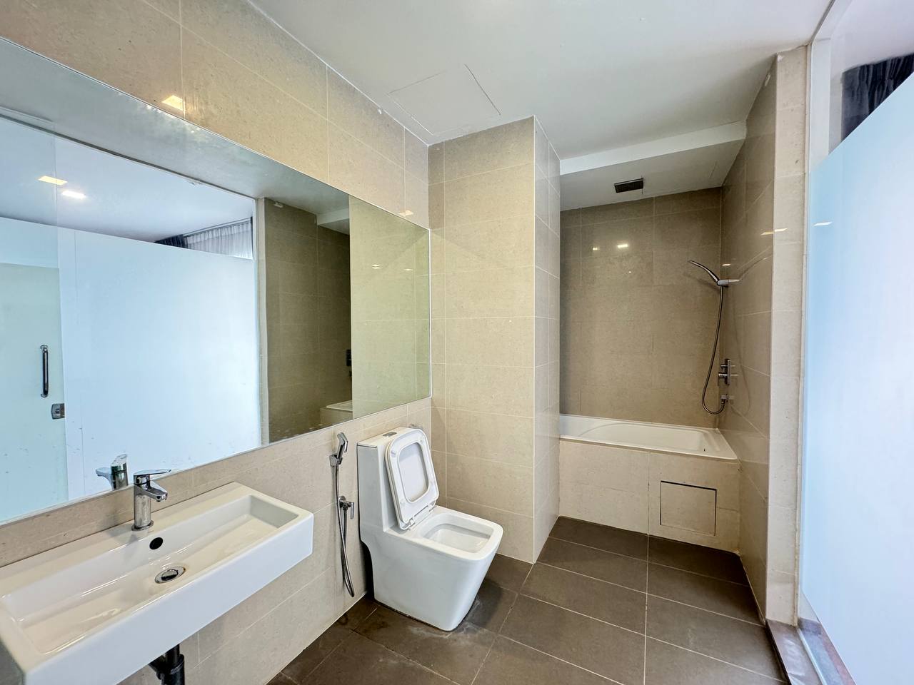 3 Storey Bungalow Lakefront Villa Cyberjaya - photo 11