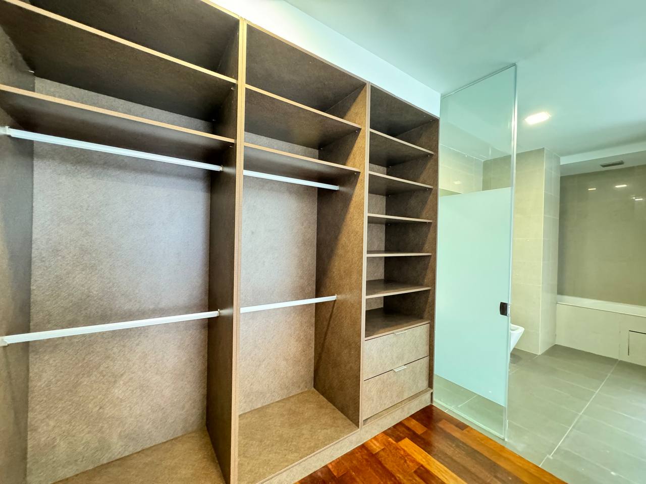 3 Storey Bungalow Lakefront Villa Cyberjaya - photo 12