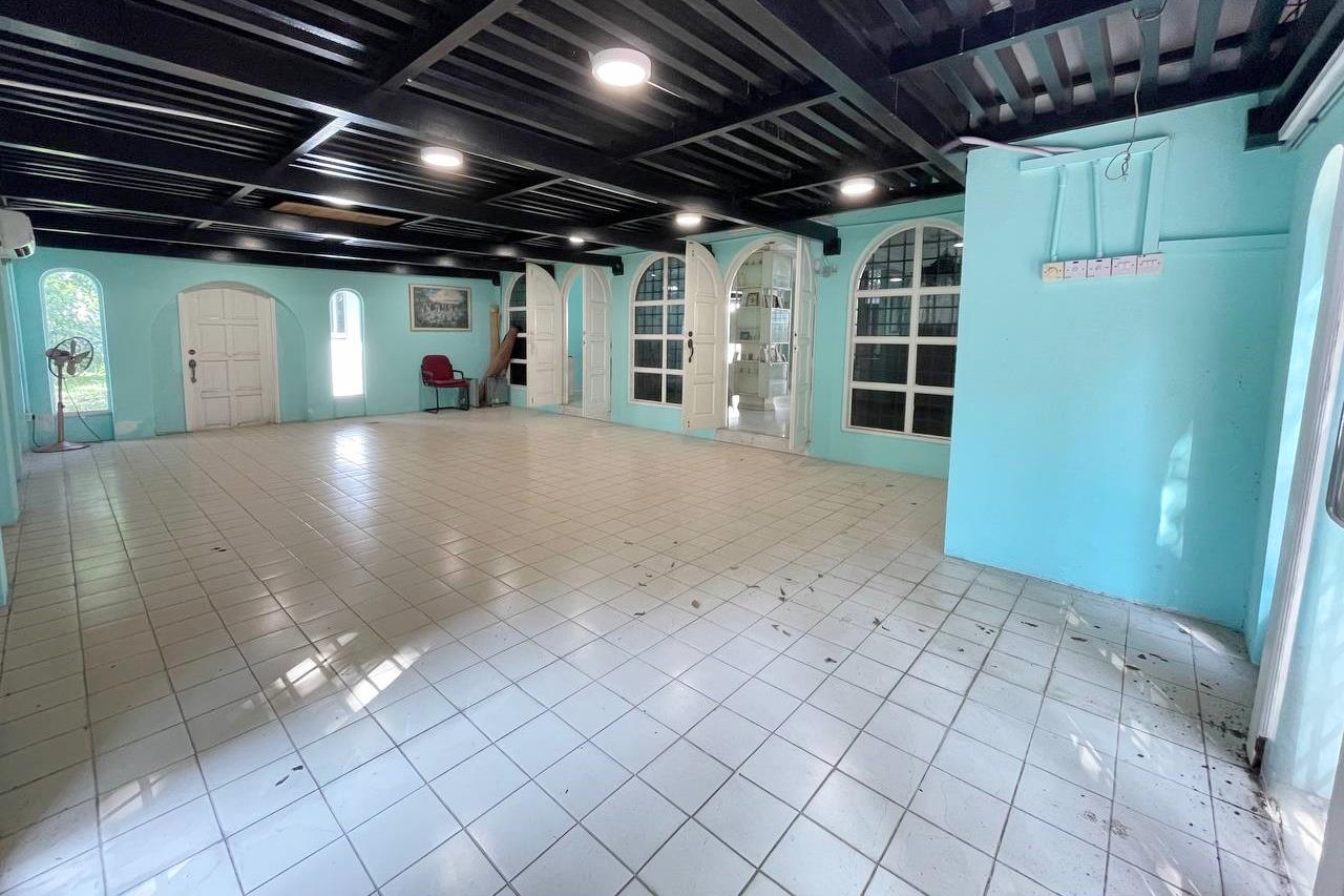 2 Storey Bungalow Corner Taman Sri Kelana SS7 PJ - photo 8