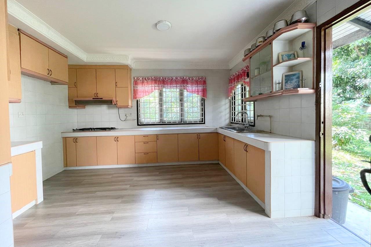 2 Storey Bungalow Corner Taman Sri Kelana SS7 PJ - photo 9