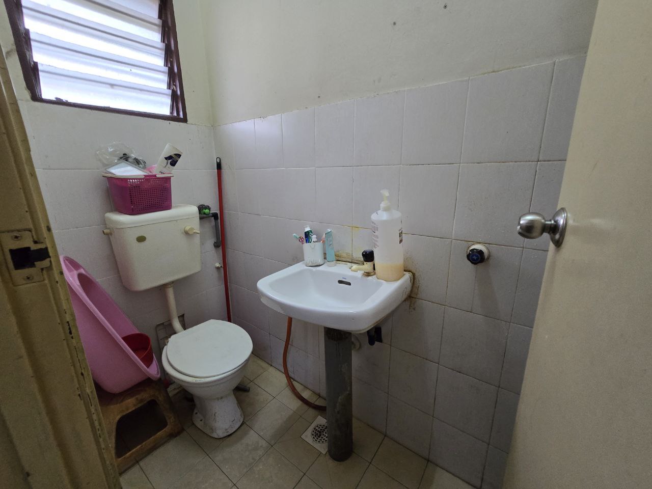 Single Storey Terrace, Taman Sri Melor, Kajang - photo 4