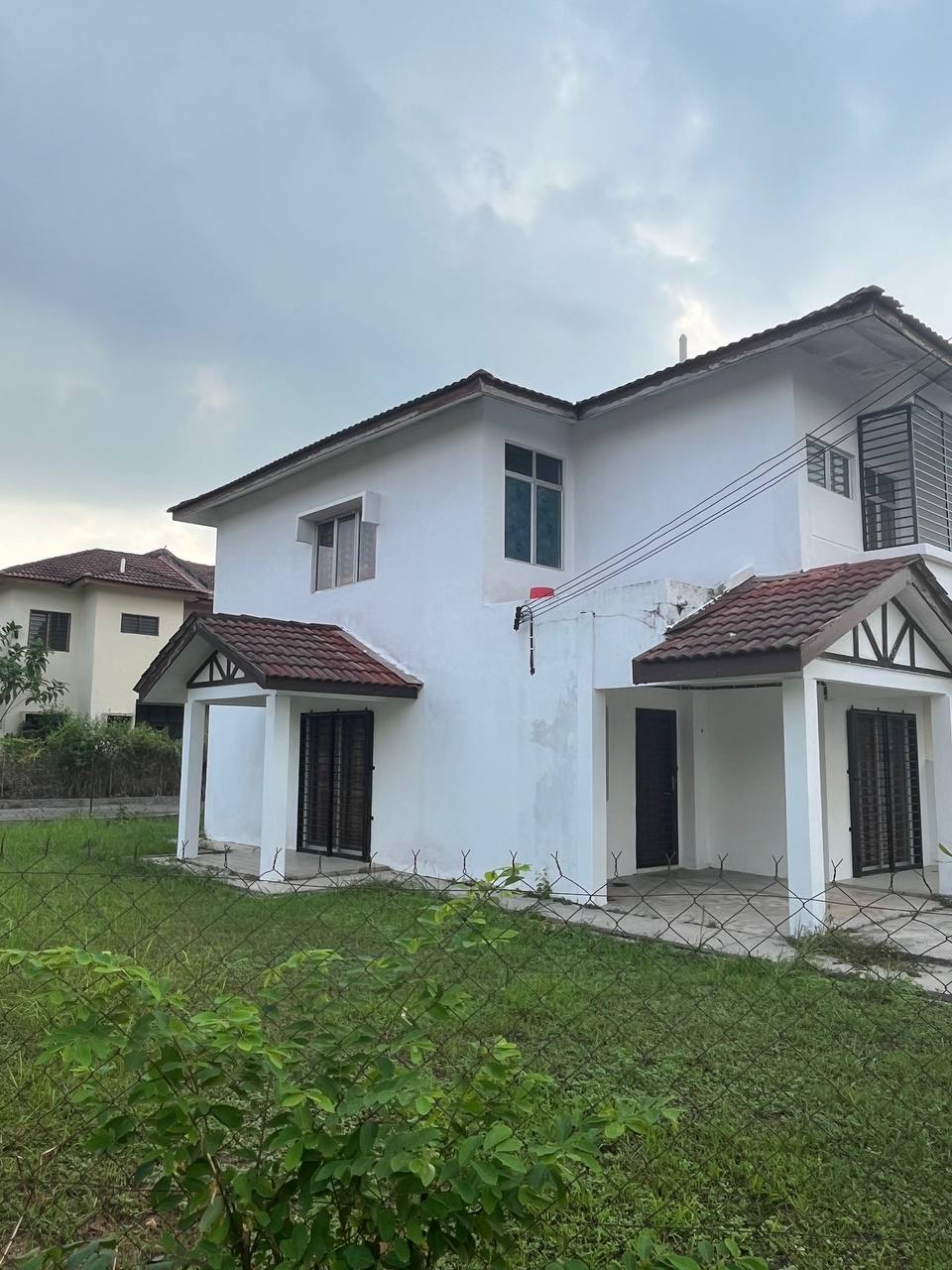 Corner Double Storey Terrace, Taman Alam Perdana - photo 2
