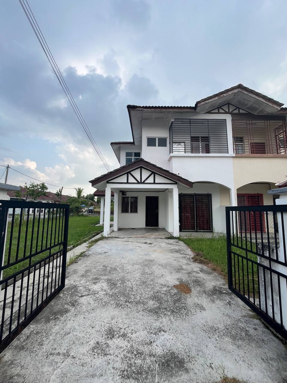 Corner Double Storey Terrace, Taman Alam Perdana - photo 3