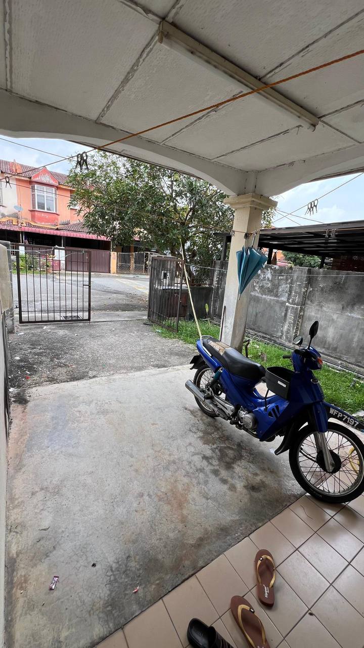 Double Storey Taman Dahlia Salak Tinggi - photo 6