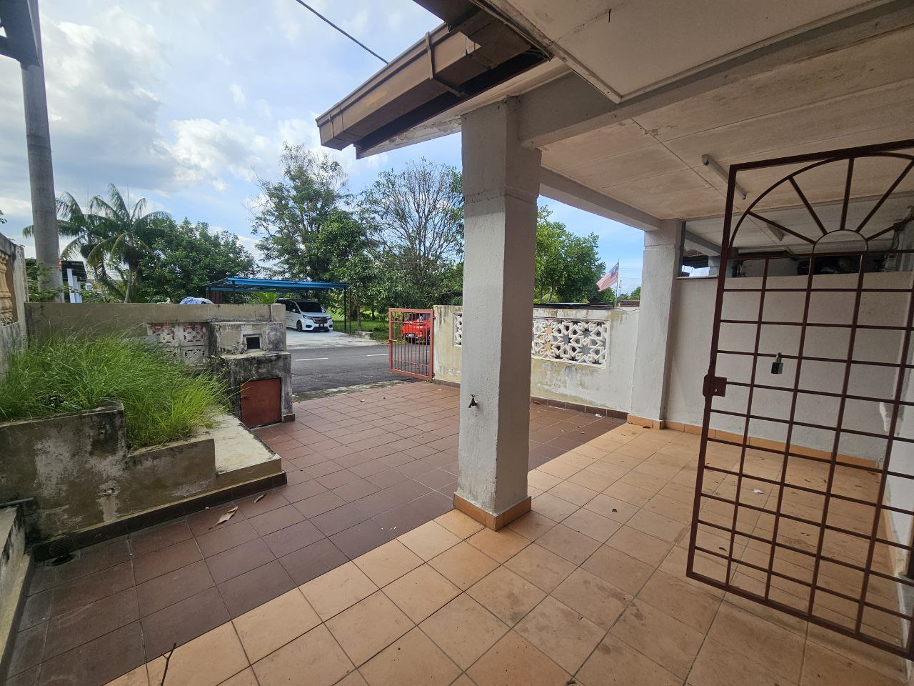 Double Storey Bukit Mahkota Seksyen 2 Bangi - photo 2