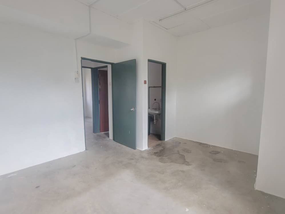 Double Storey Taman Puchong Perdana - photo 12