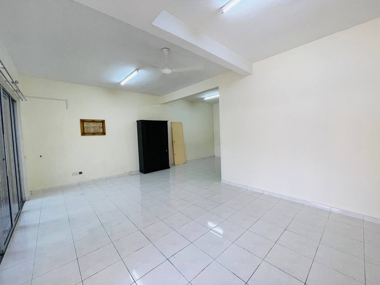 Double Storey Jalan Kristal Seksyen 7 Shah Alam - photo 3