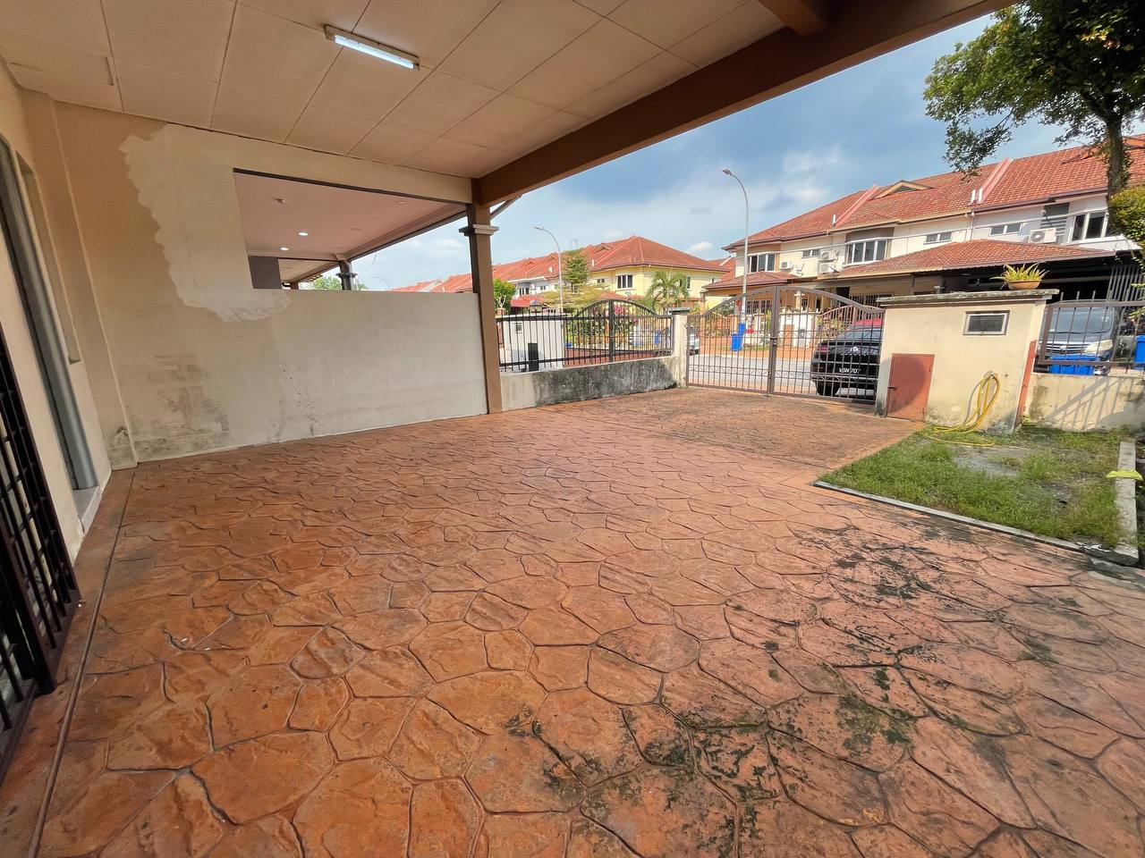 Double Storey Jalan Kristal Seksyen 7 Shah Alam - photo 6