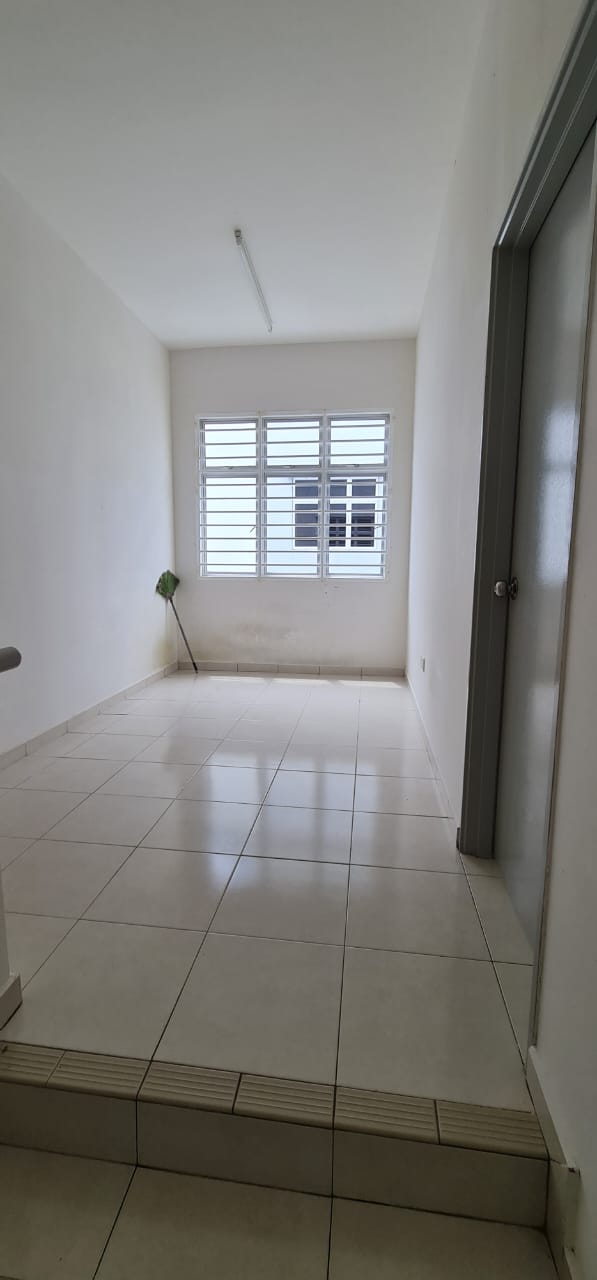 2 Storey Camellia Residence Bandar Tasik Kesuma - photo 10