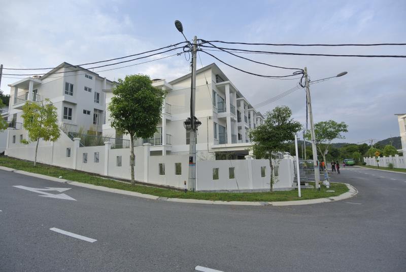 Corner 3 Storey Taman Nusa Idaman Sepang - photo 10