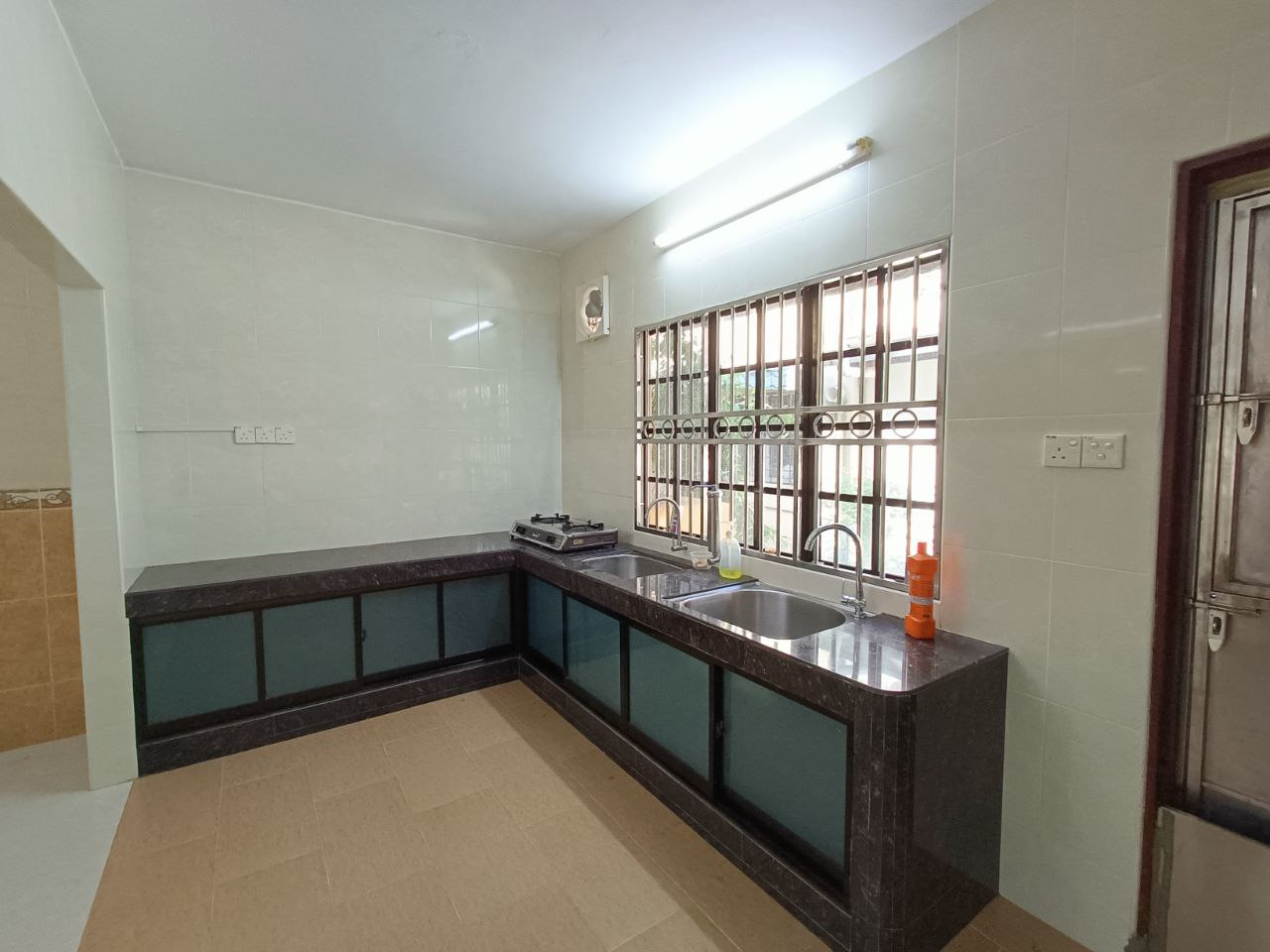2 Storey Terrace Taman Serdang Jaya Seri Kembangan - photo 10