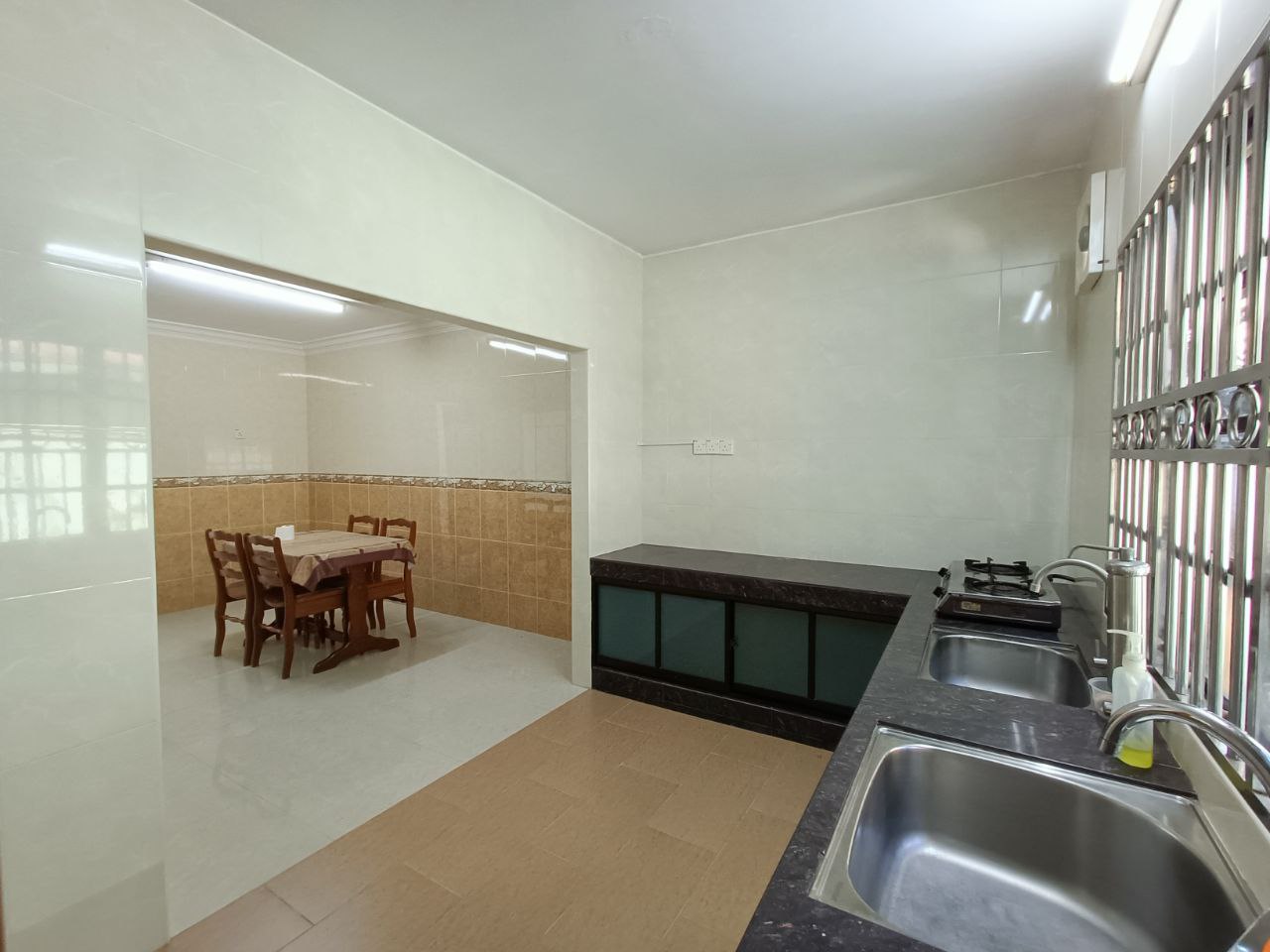 2 Storey Terrace Taman Serdang Jaya Seri Kembangan - photo 11