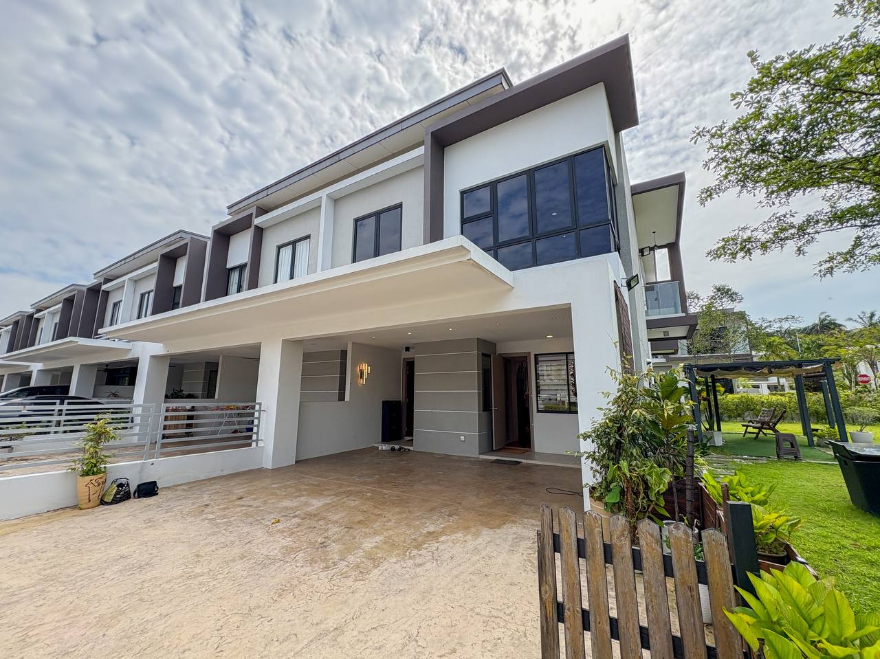 2 Storey Corner Lot Maple Residence Cyberjaya - photo 2