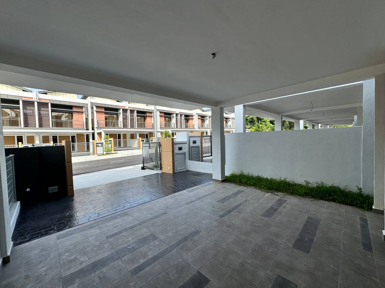 2 Storey Terrace M3 Residence Sungai Merab Kajang - photo 2