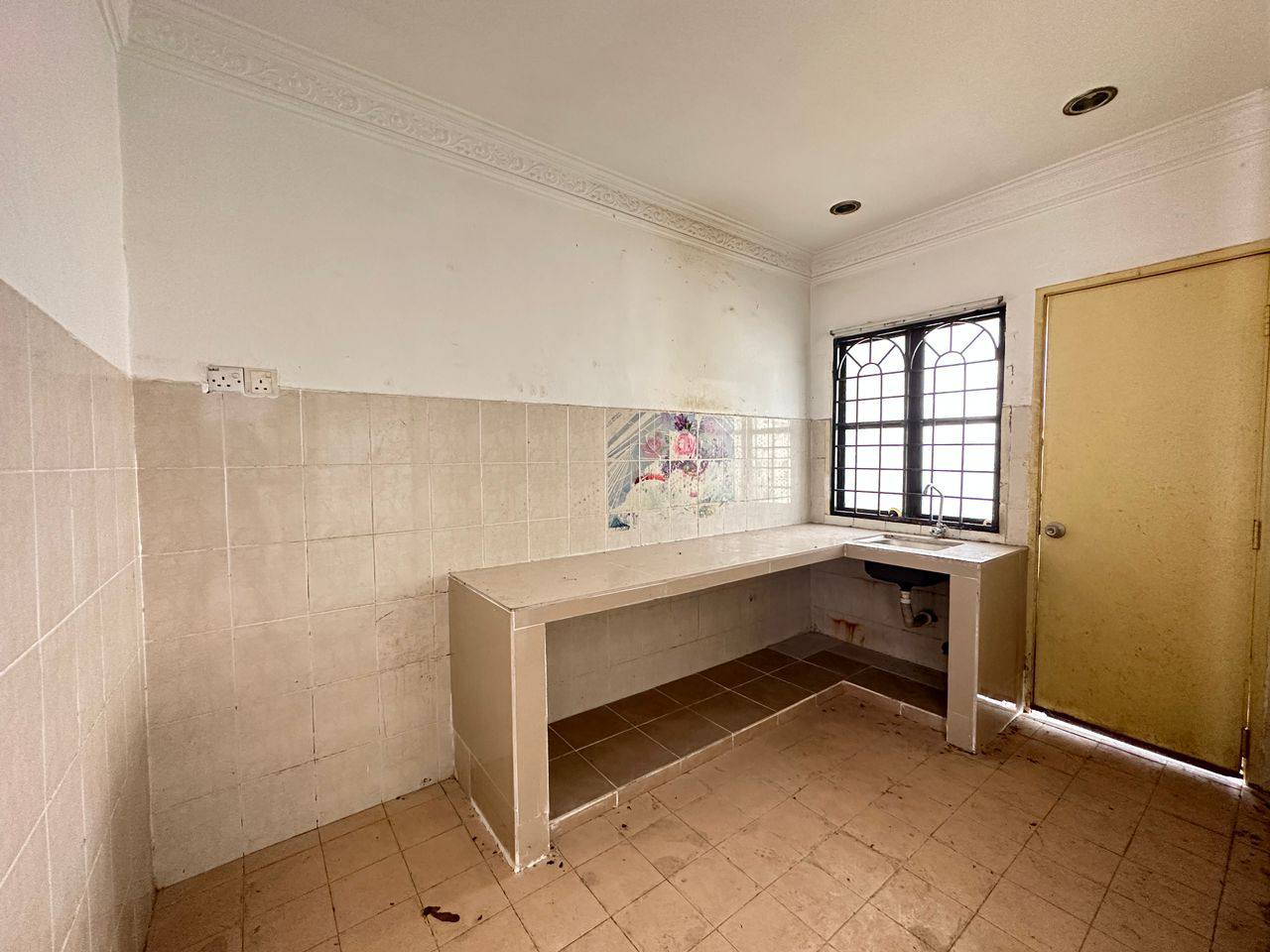 Double Storey Bukit Mahkota Seksyen 2 Bangi - photo 2