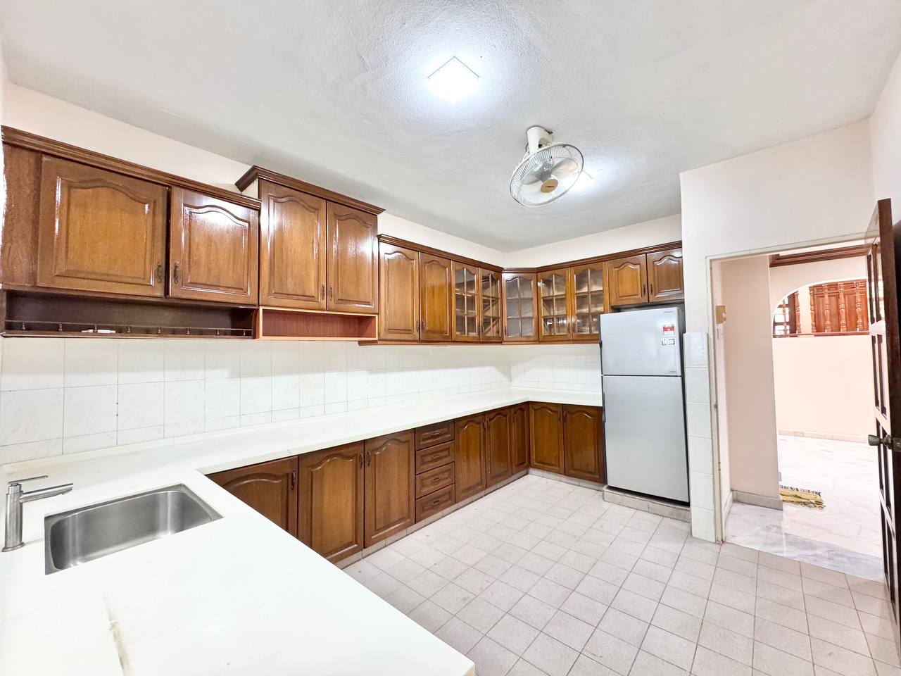 2-Storey Taman Bukit Desa, Jalan Klang Lama - photo 7