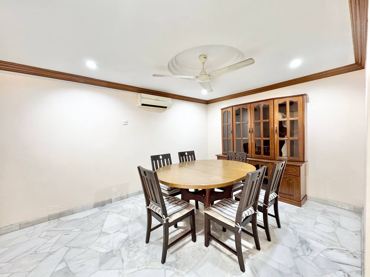 2-Storey Taman Bukit Desa, Jalan Klang Lama - photo 8