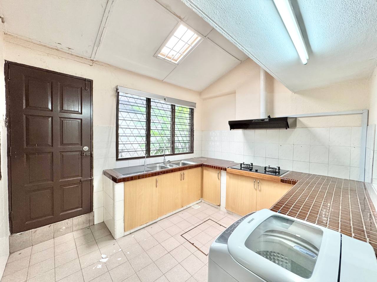 2-Storey Taman Bukit Desa, Jalan Klang Lama - photo 12