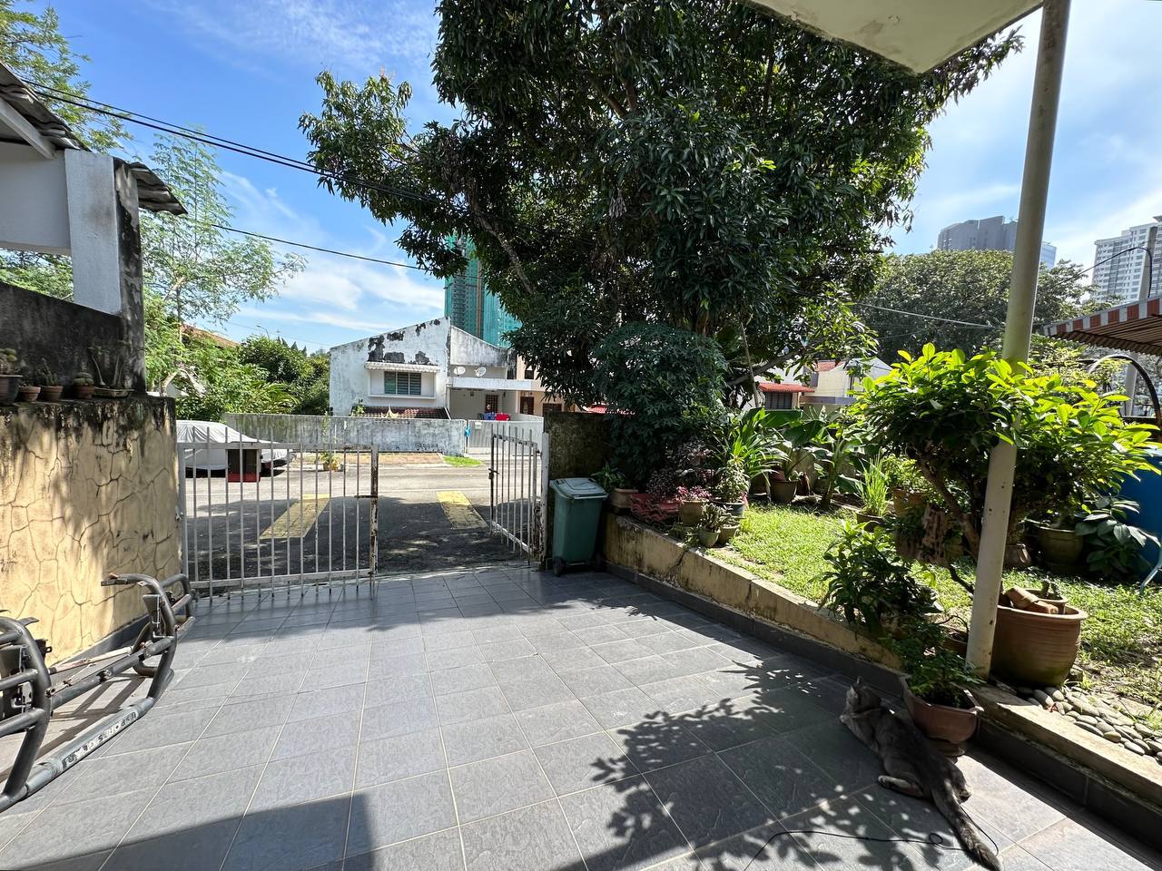 1 STOREY INTERMEDIATE LUCKY GARDEN, BANGSAR - photo 4