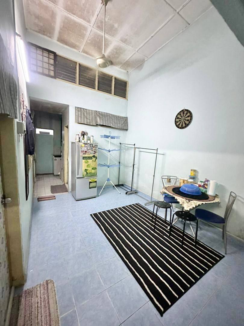 Single Storey Terrace Taman Bukit Kuchai, Puchong - photo 6