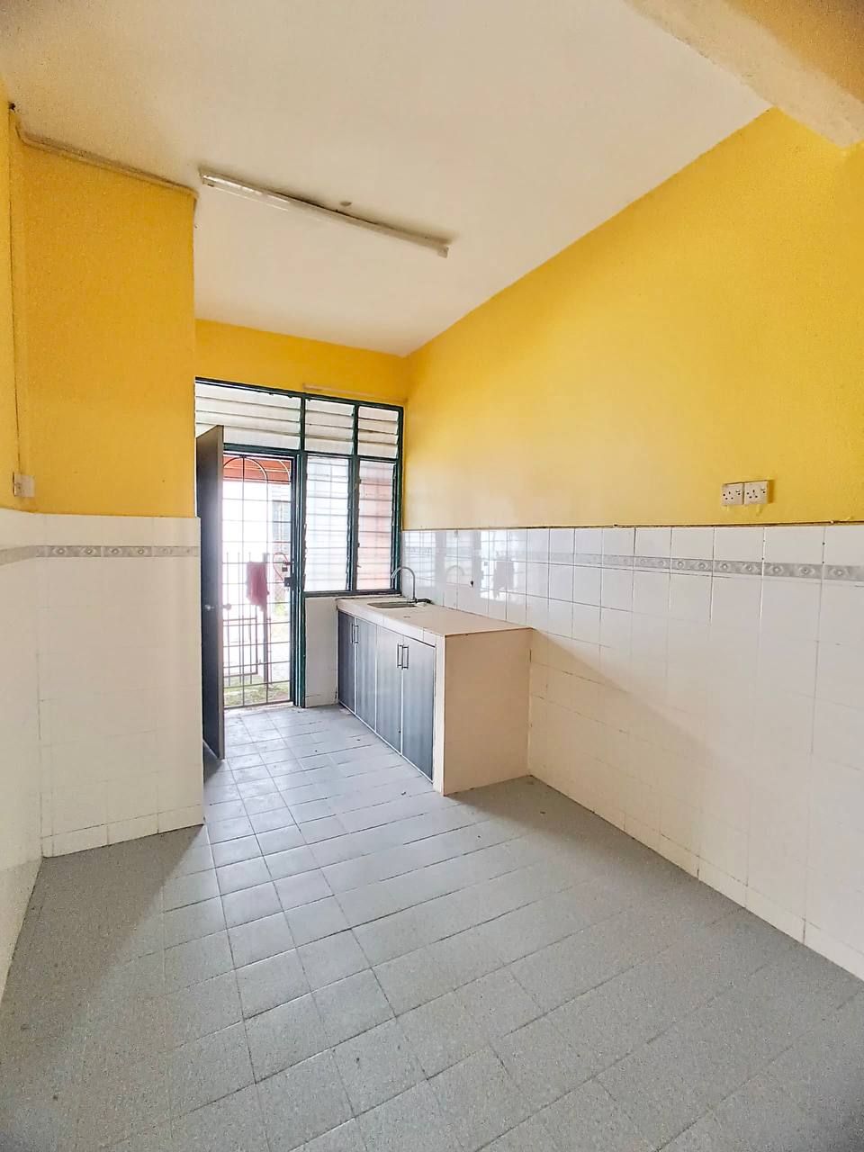 2 Storey Taman Seroja, Bandar Baru Salak Tinggi - photo 4