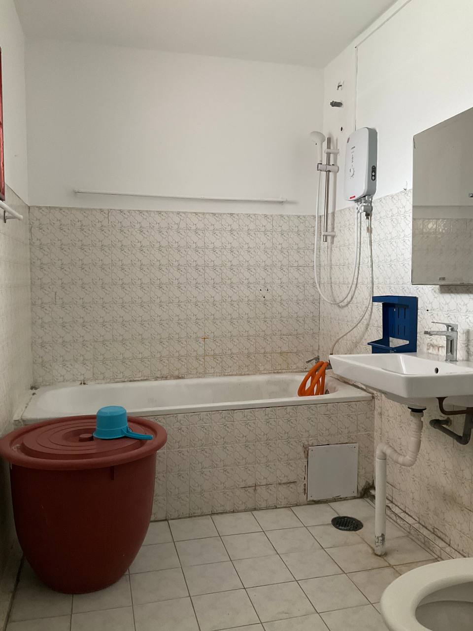 Double Storey Terrace House Taman Serdang Jaya - photo 8