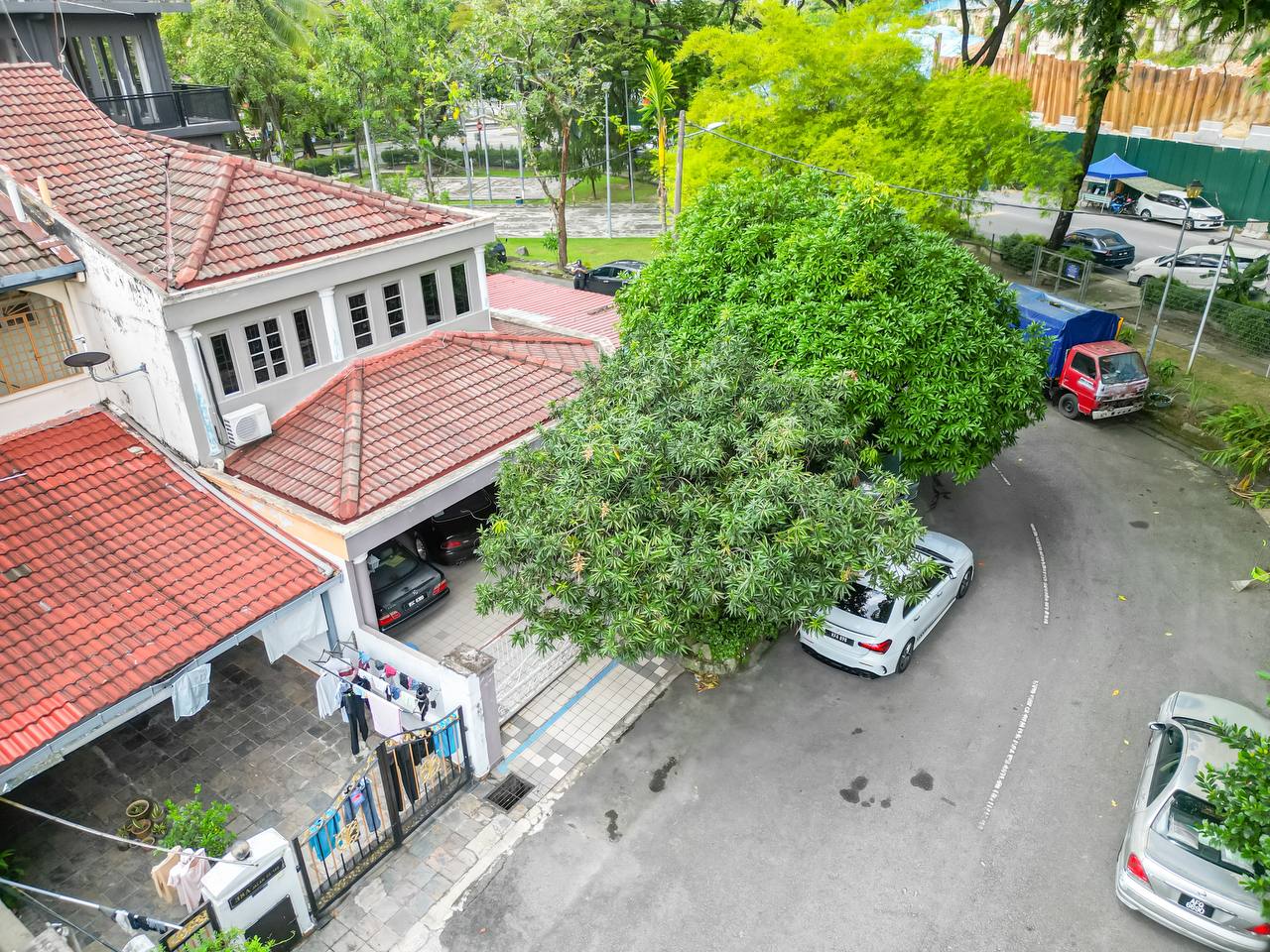 CORNER LOT 2 Storey Bandar Tasik Selatan KL - photo 3