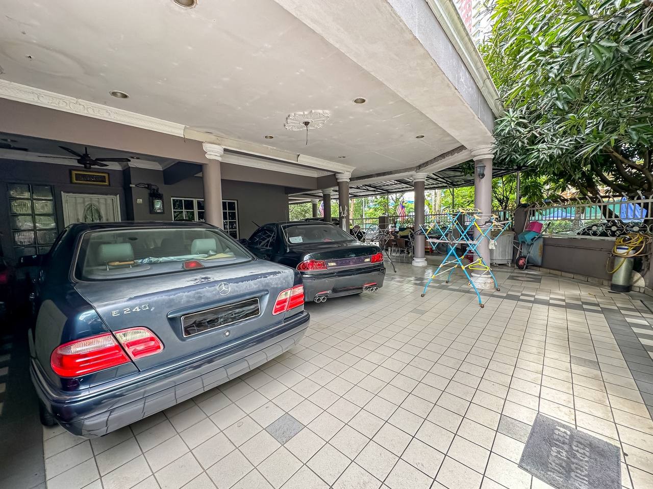 CORNER LOT 2 Storey Bandar Tasik Selatan KL - photo 10