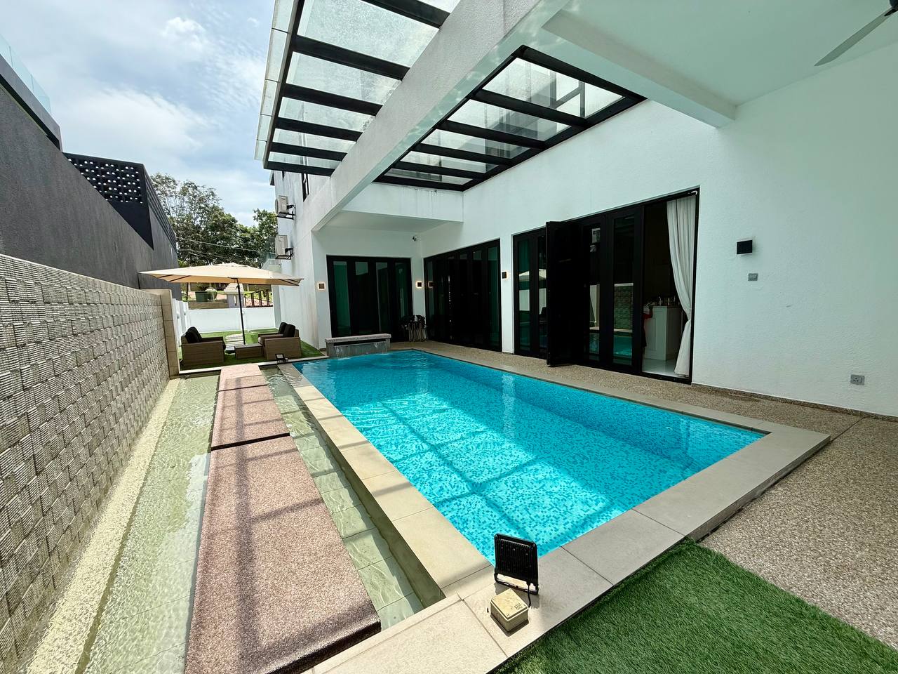 Bungalow 3 Storey Country Heights, Kajang - photo 3