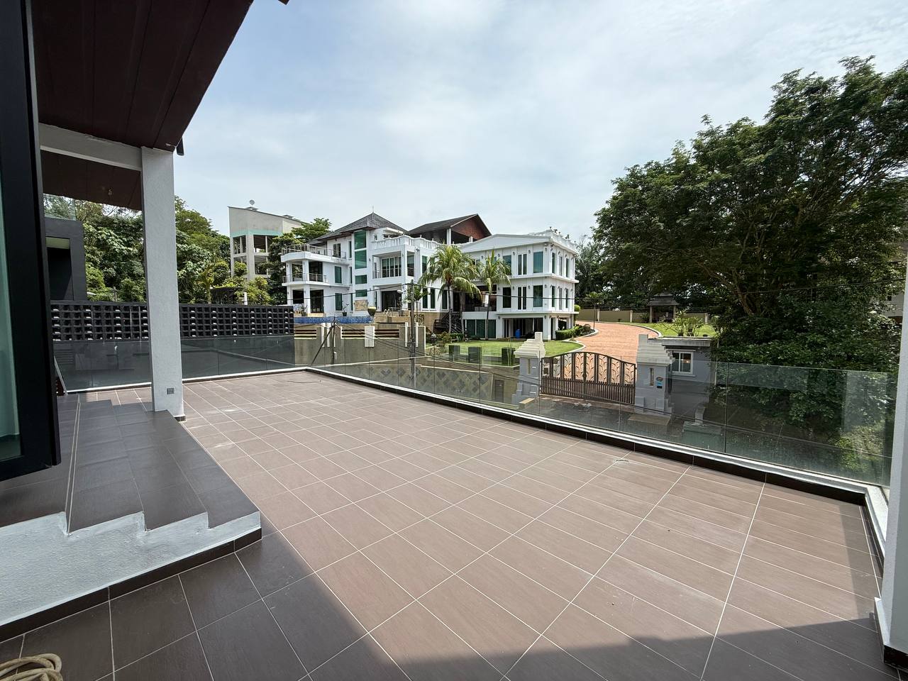 Bungalow 3 Storey Country Heights, Kajang - photo 5
