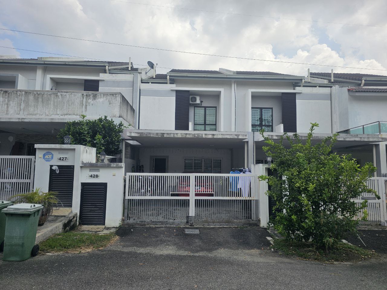 Double Storey Laman Delfina Nilai Impian - photo 2
