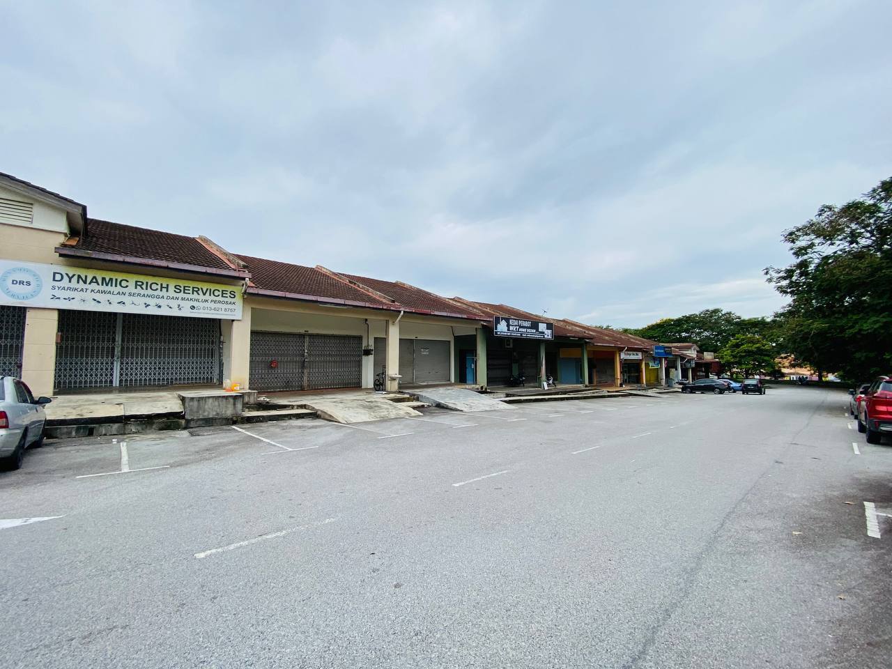 SINGLE STOREY SHOPLOT GARDEN AVENUE SEREMBAN 2 - photo 2