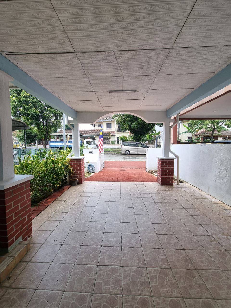 2 Storey Jalan Platinum Seksyen 7 Shah Alam - photo 3