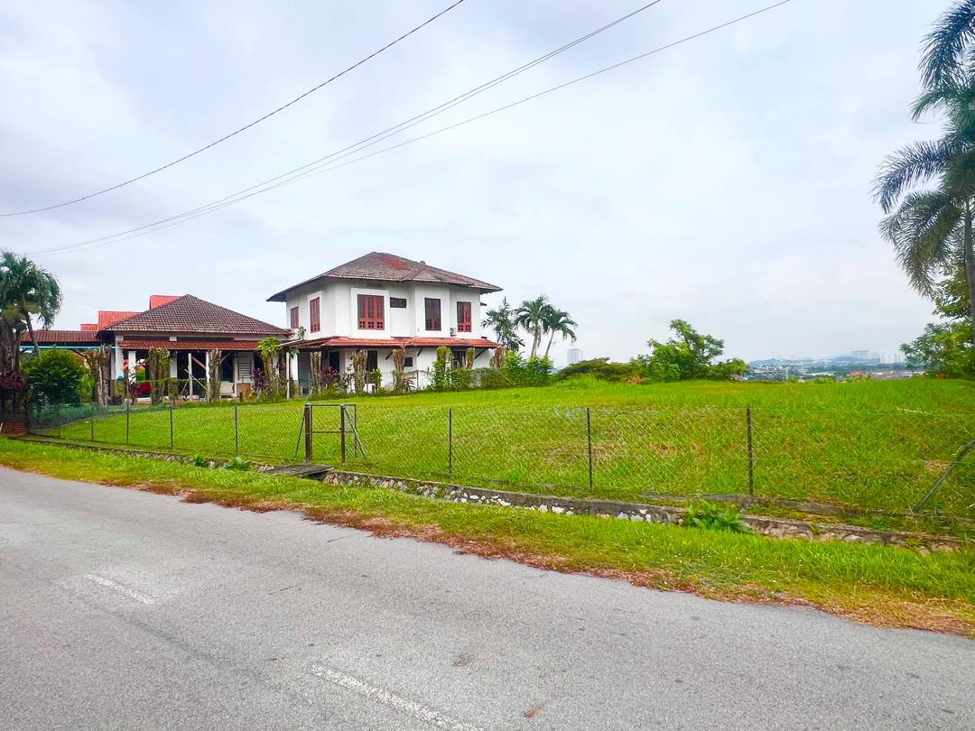 Bangi Golf Resort Bangi, Bungalow Lot 13,261sft - photo 2