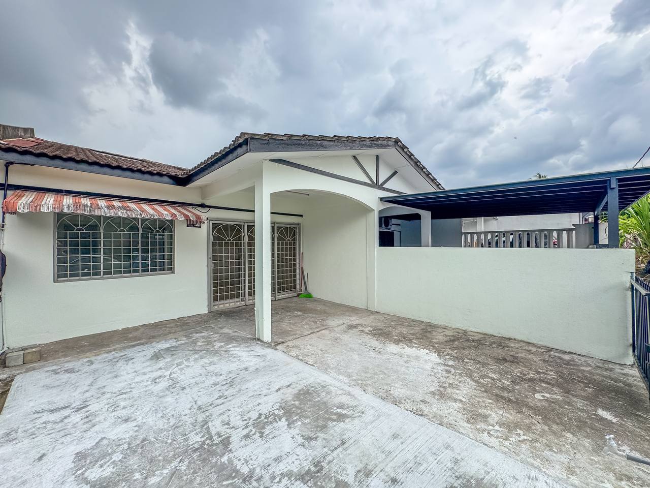 1 STOREY TERRACE SEKSYEN 3 BANDAR TEKNOLOGI KAJANG - photo 4