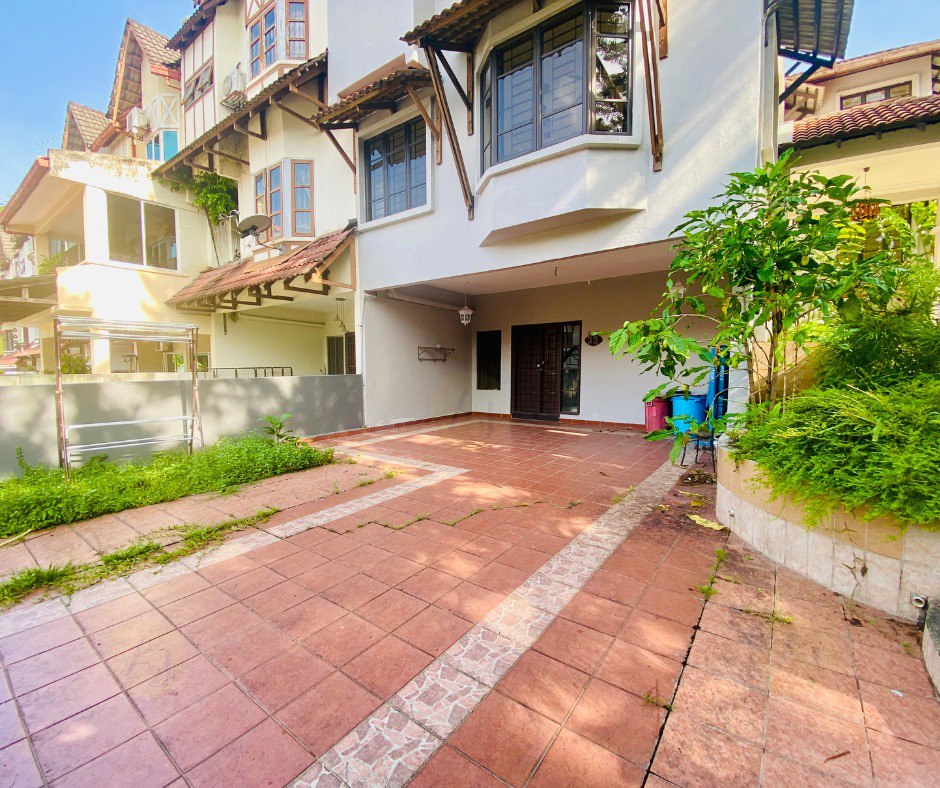 2 AND HALF STOREY TERRACE BUKIT SETIAWANGSA - photo 2