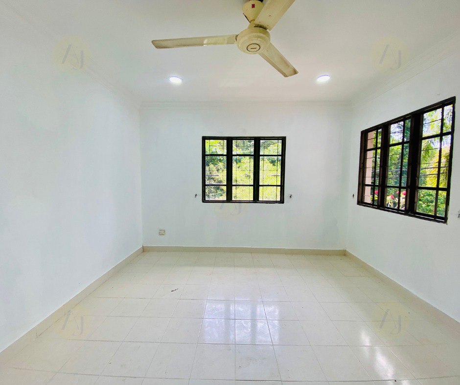 2 AND HALF STOREY TERRACE BUKIT SETIAWANGSA - photo 9