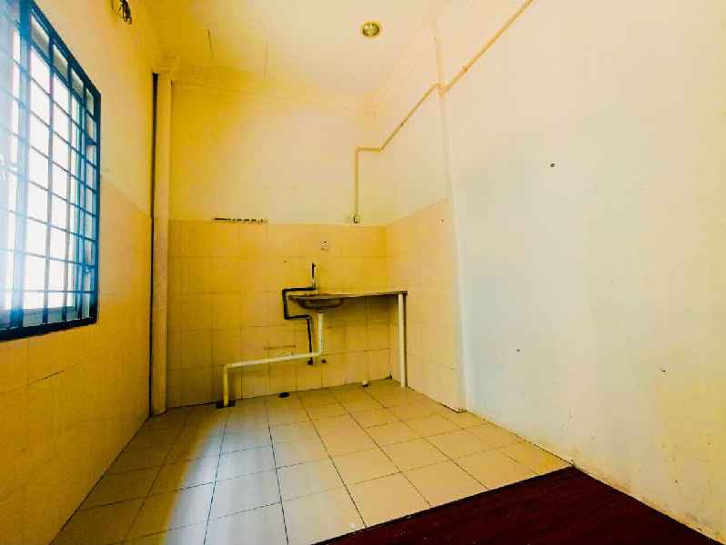 FOR RENT Ground Floor Shoplot Bandar Seri Putra Ba - photo 6