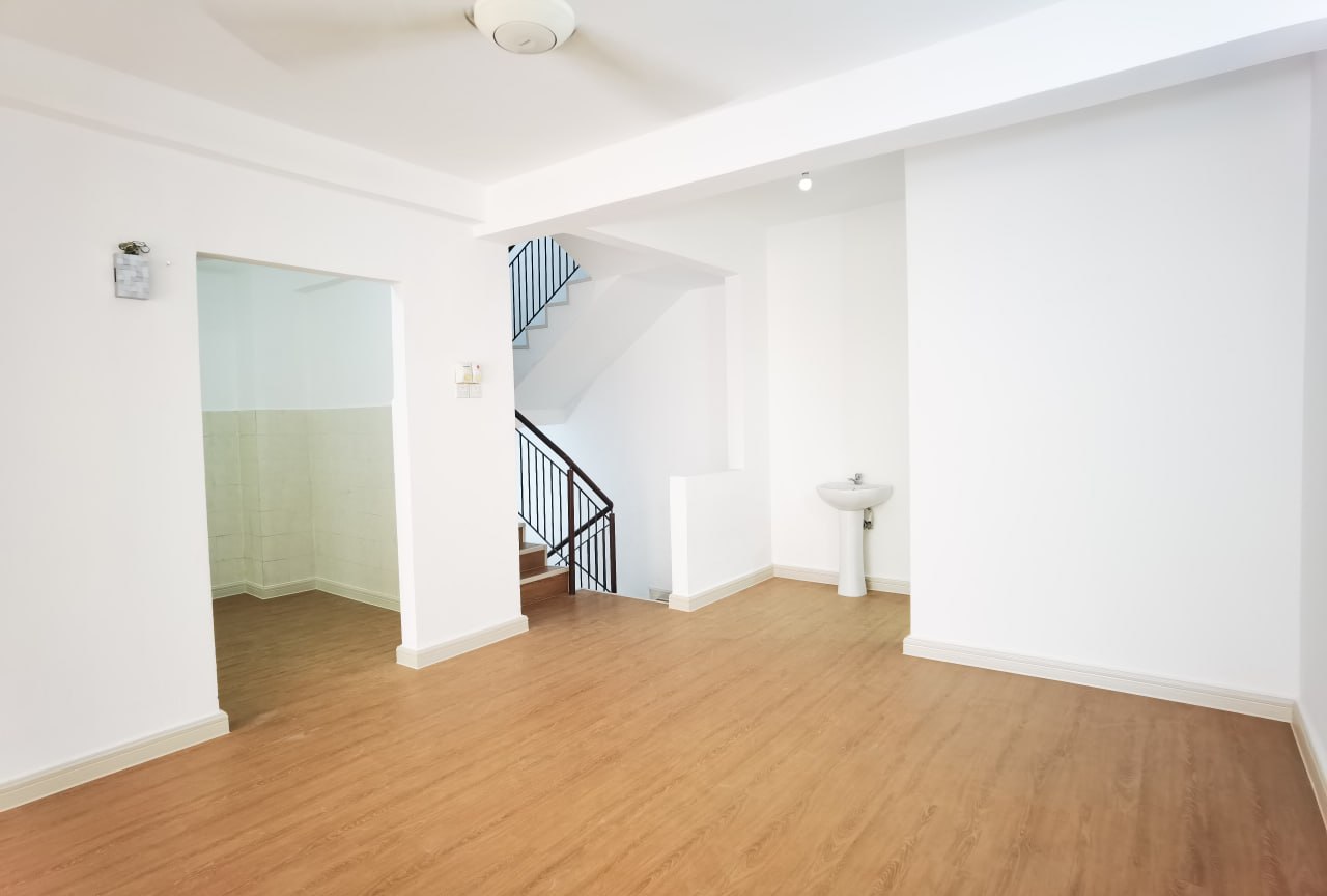 3 Storey TOWNHOUSE Prima Court Taman Melawati - photo 10
