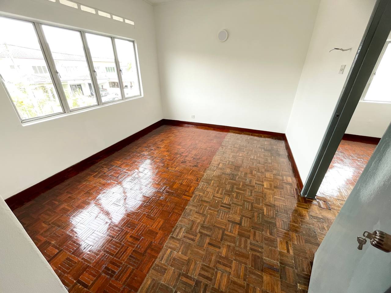 End Lot 2 Storey Terrace Bandar Seri Ehsan Banting - photo 9