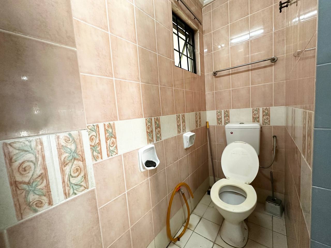 2Storey Jln Nova, U5 Subang Bestari Shah Alam - photo 4
