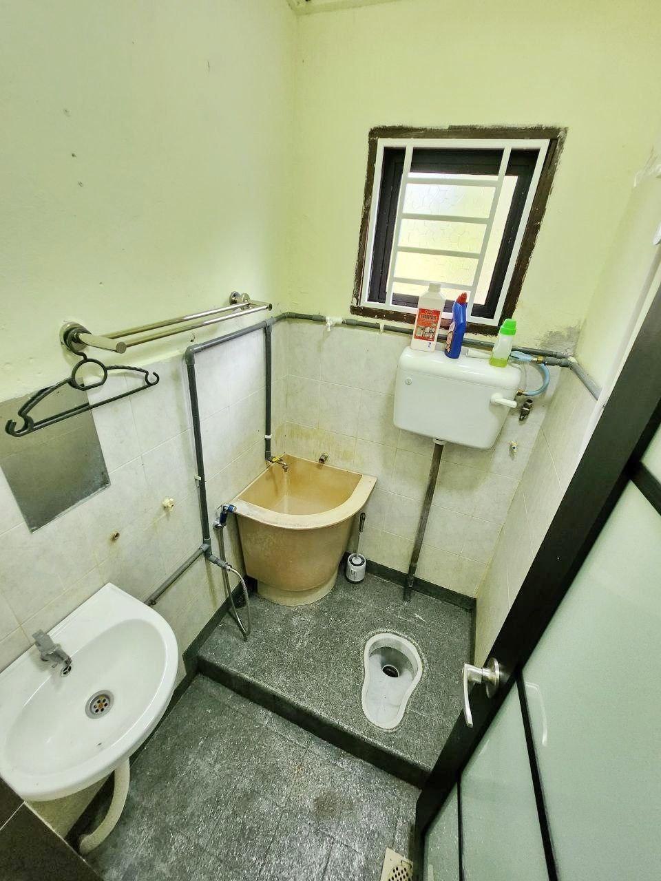 Corner Lot 1 Storey With Pool Taman Bangi Indah - photo 3