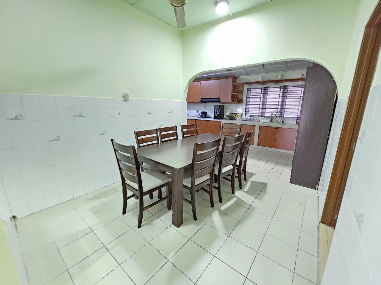 Corner Lot 1 Storey With Pool Taman Bangi Indah - photo 6