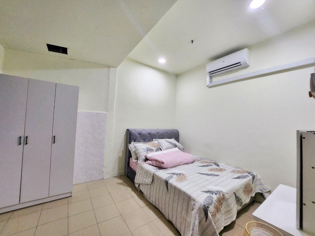 Corner Lot 1 Storey With Pool Taman Bangi Indah - photo 9