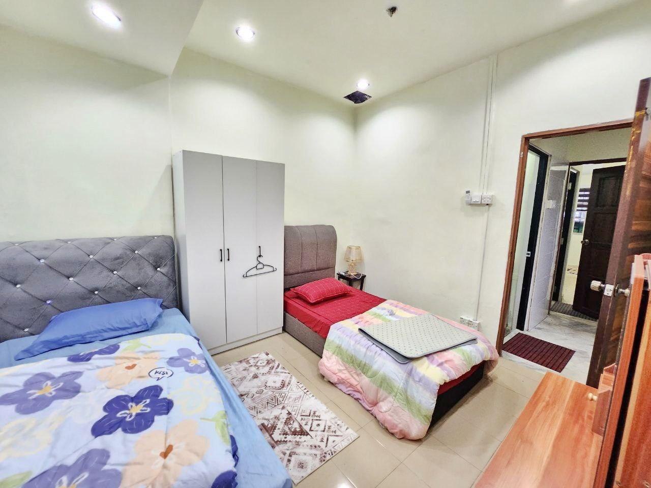 Corner Lot 1 Storey With Pool Taman Bangi Indah - photo 10