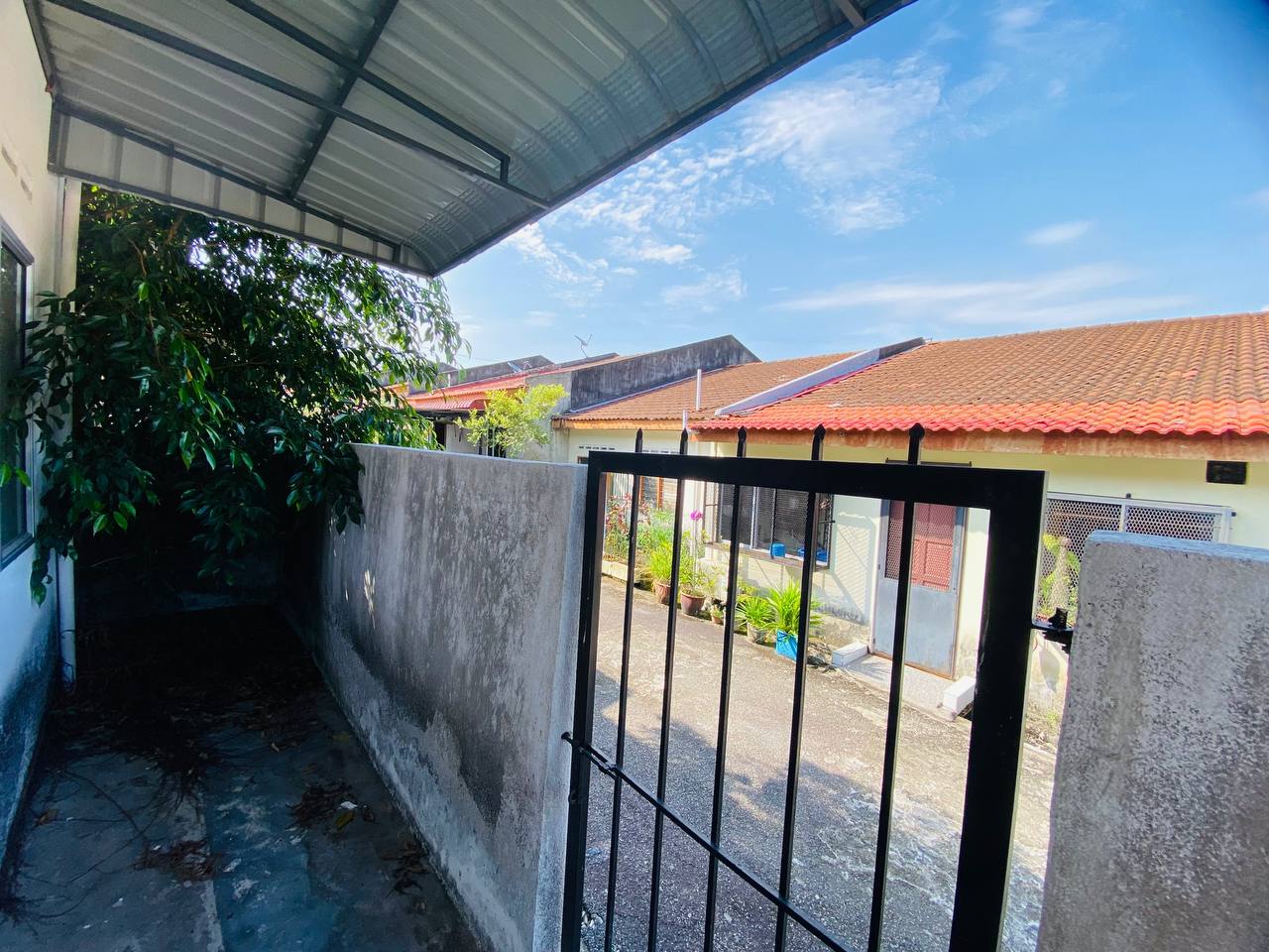 SINGLE STOREY TERRACE TAMAN SENDAYAN INDAH - photo 4
